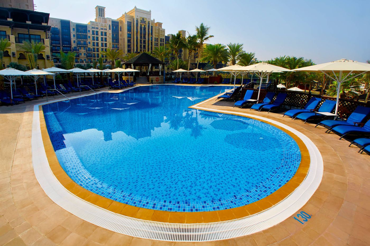 Jumeirah-Mina-A-Salam-Madinat-Jumeirah-Pool-2