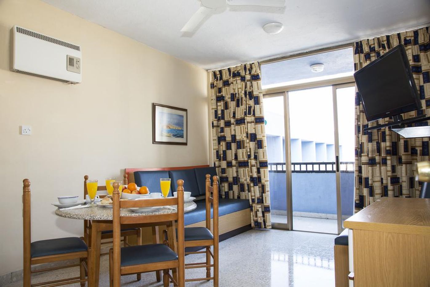 The-St-George-Park-Hotel-Room-27