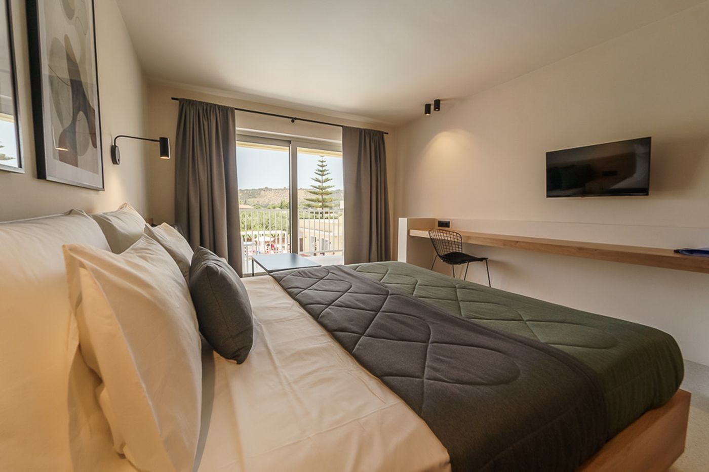 Filoxenia-Hotel-Room-14