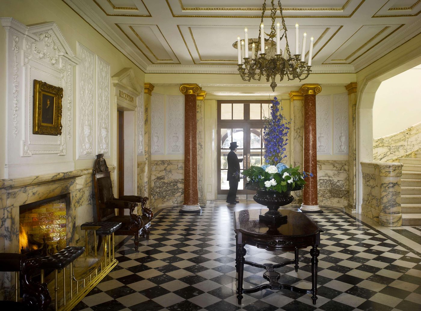 Radisson-Blu-St-Helens-Hotel-Lobby-14