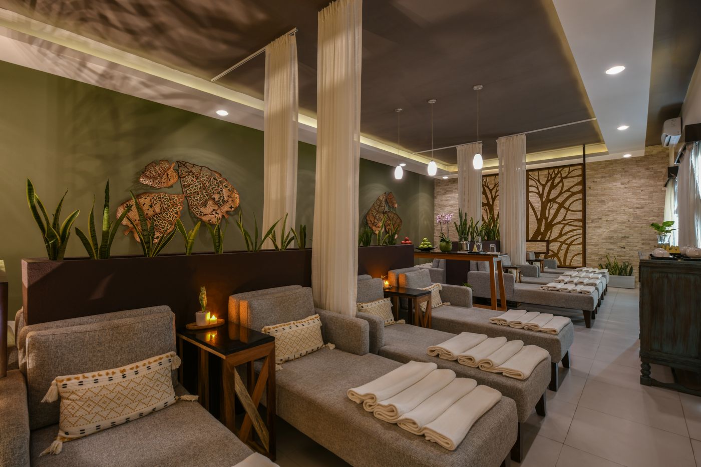 El Dorado Casitas Royale 01.12