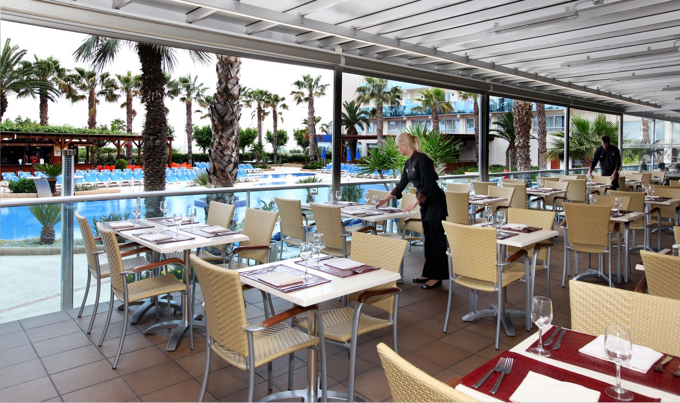 Golden-Taurus-Aquapark-Resort-Restaurant-17