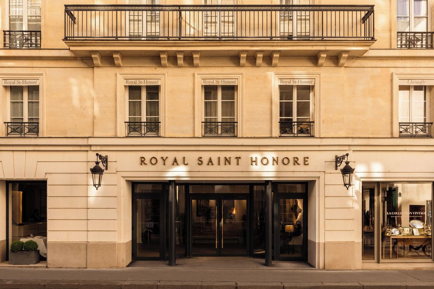 Royal-Saint-Honore-General-view-21
