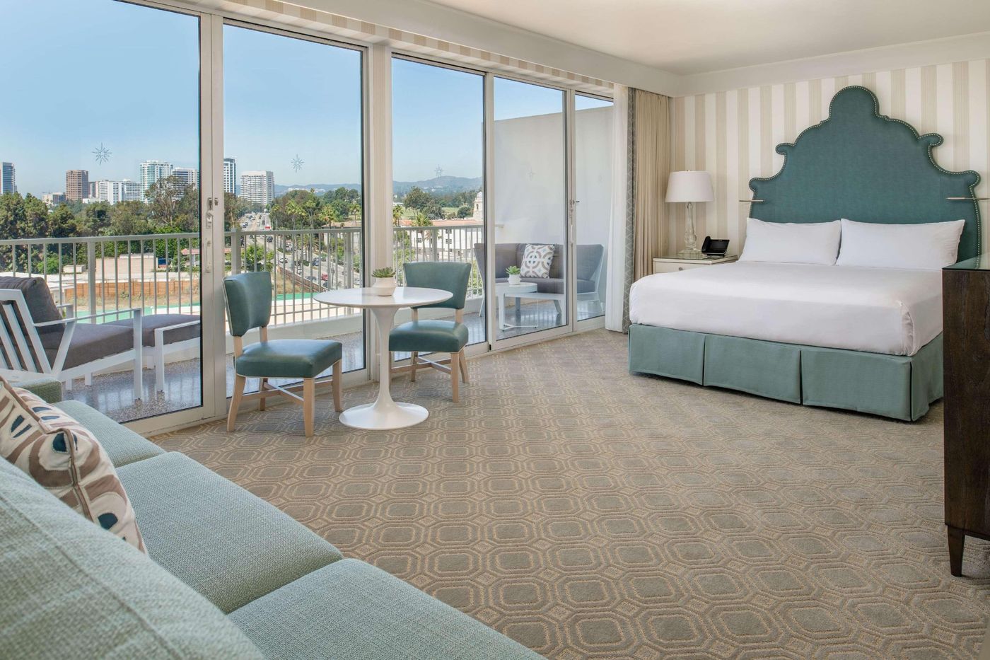 Beverly-Hilton-Room-34