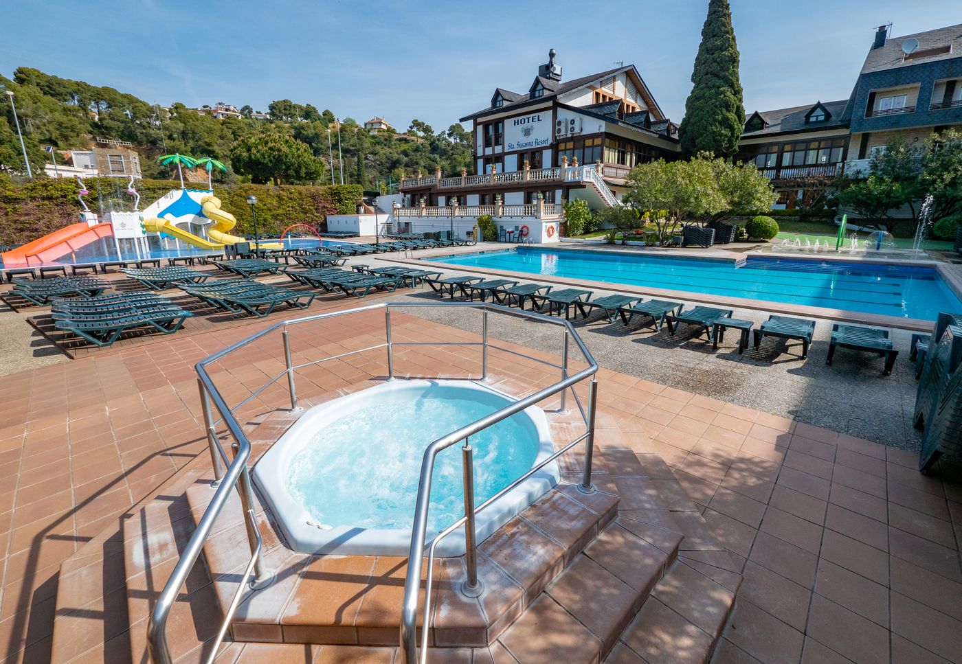 Santa Susanna Resort