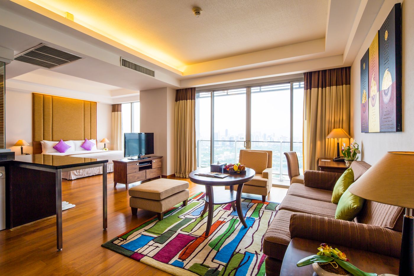 Column-Bangkok-Room-9