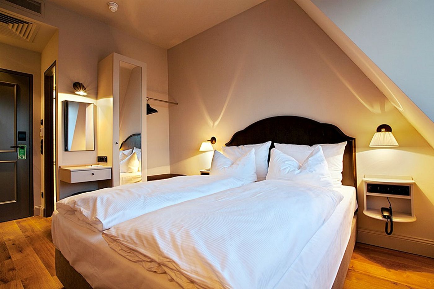 Monbijou-Hotel-Room-23