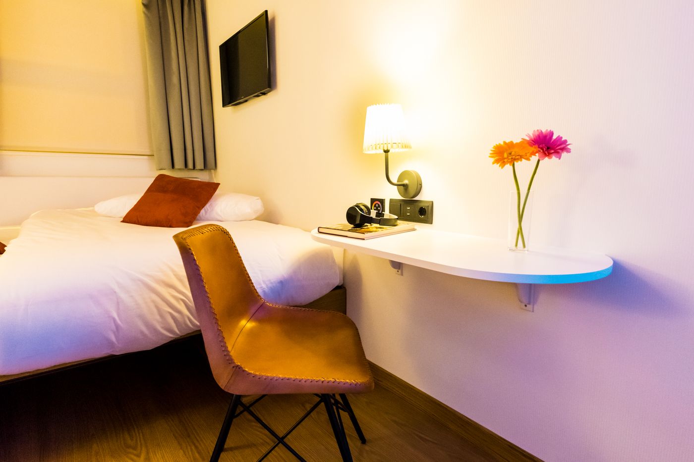 Far-Home-Bernabeu-Room-50