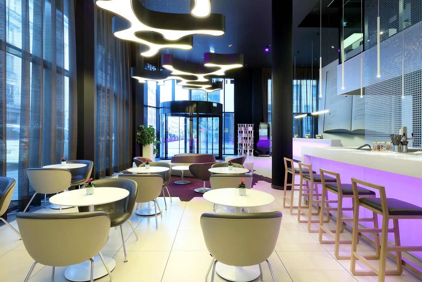 Eurostars-Book-Hotel-Bar-12