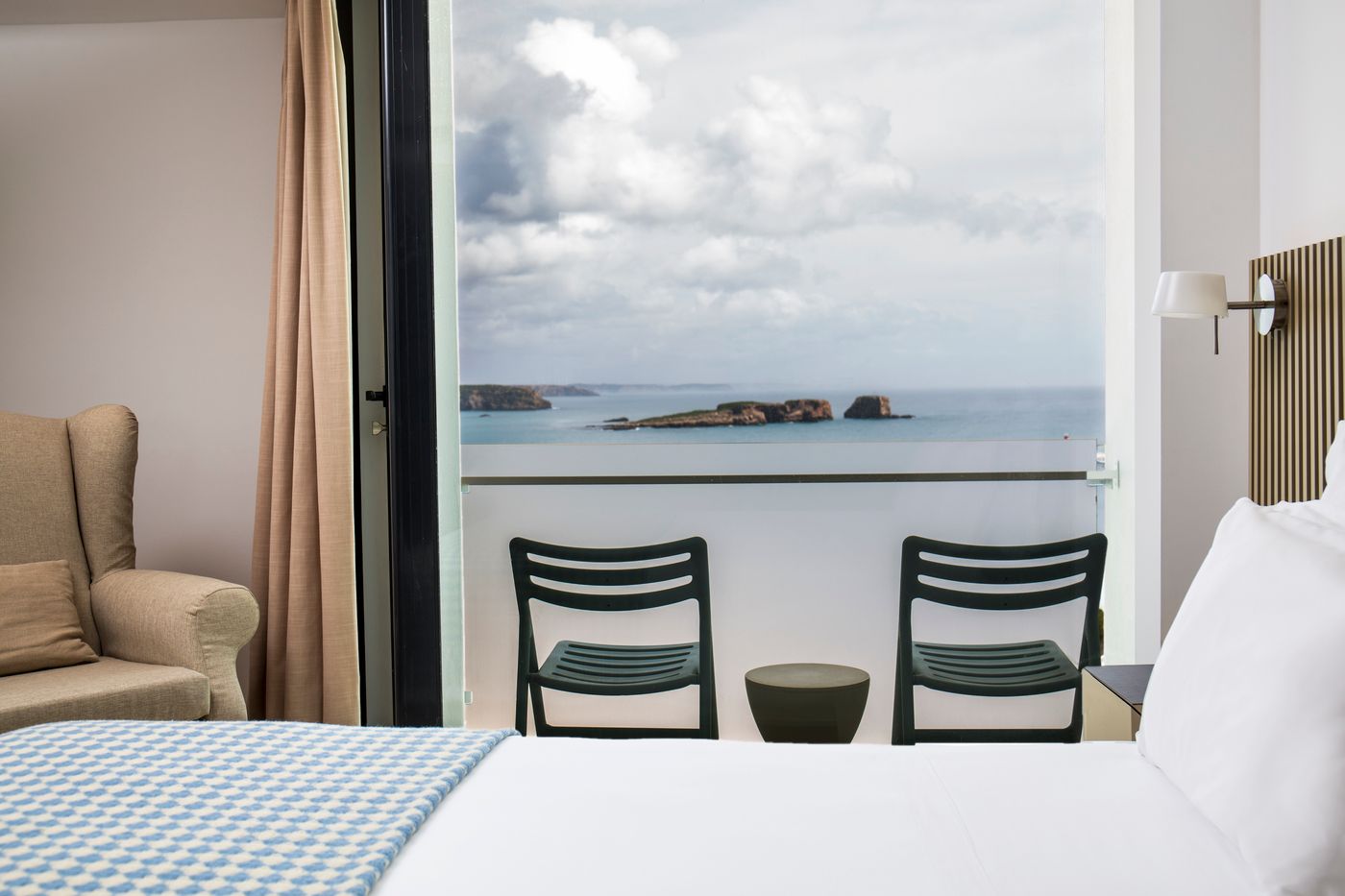 Memmo-Baleeira-Hotel-Room-13