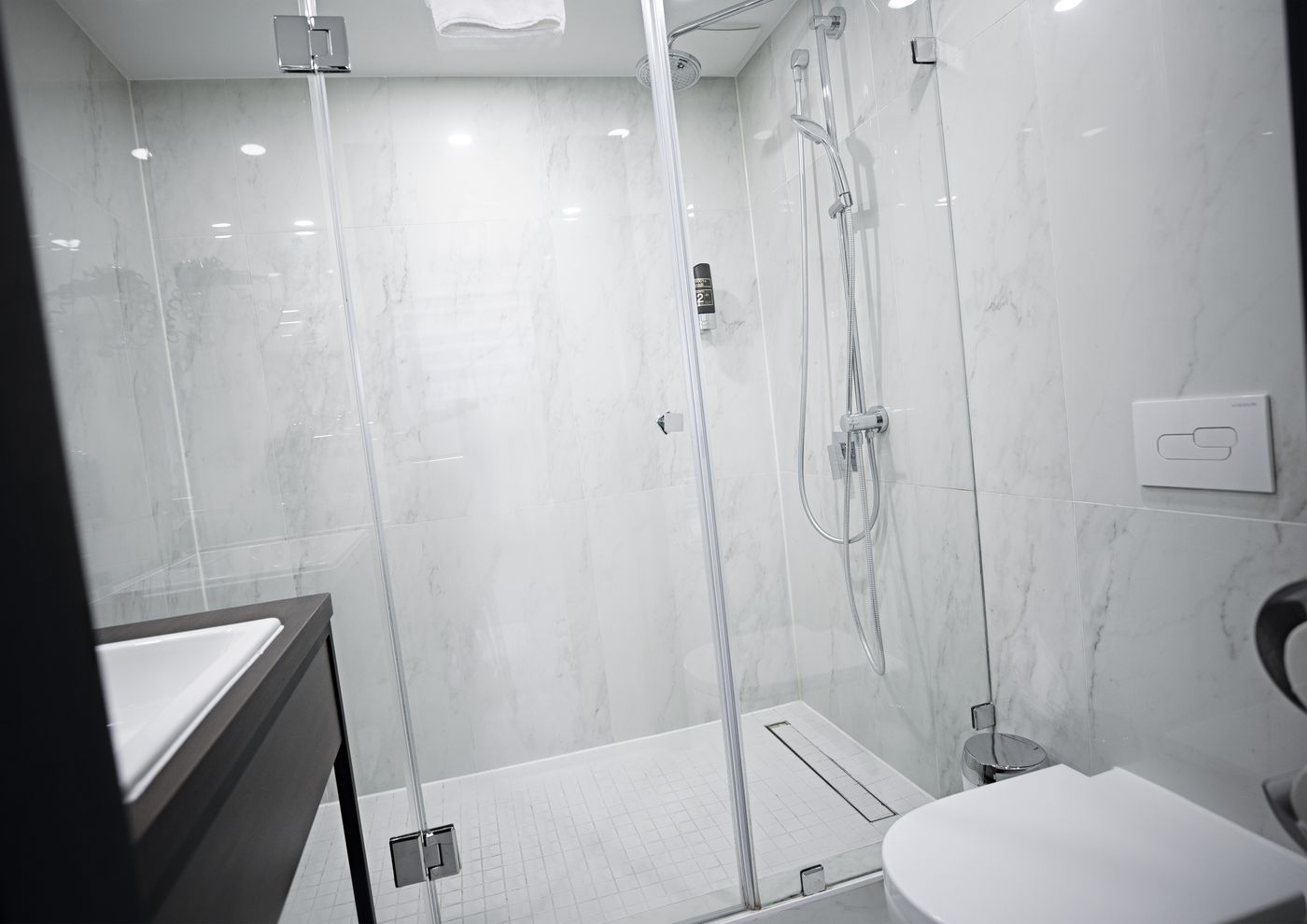 Skyline Hotel - Germany - Frankfurt am Main - Room - 6