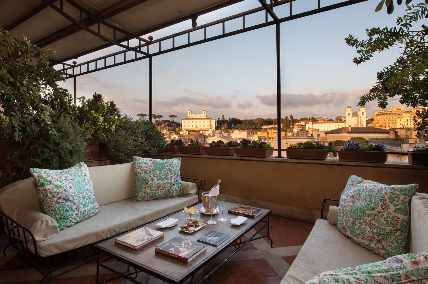 Grand-Hotel-Plaza-General-view-58