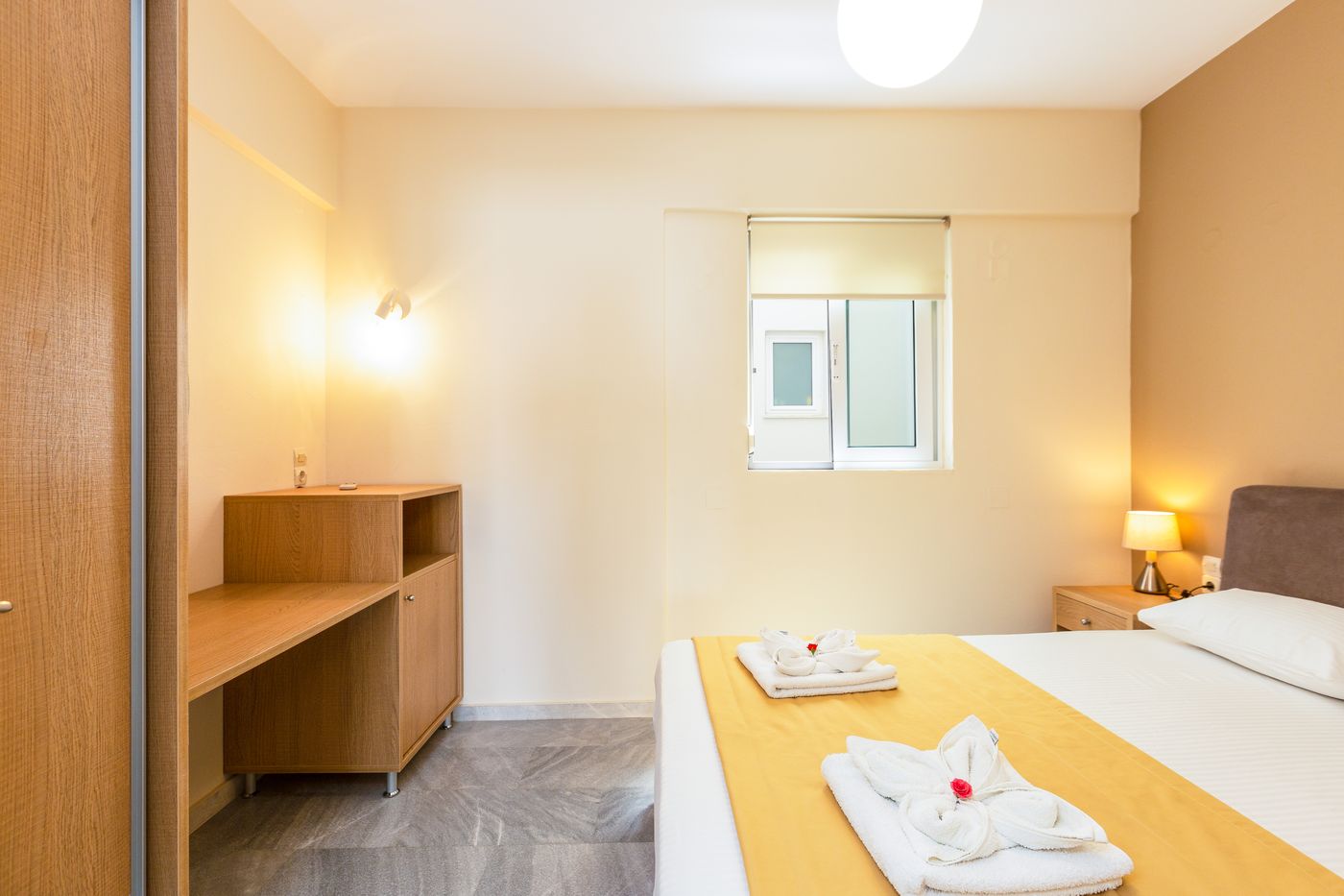 Radamanthys Apartments