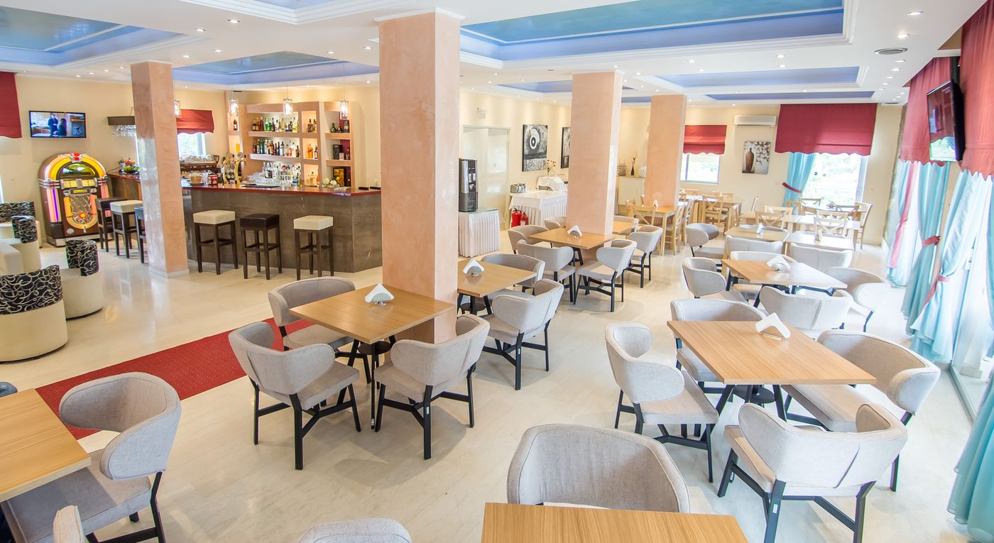 Primavera-hotel-Lobby-17