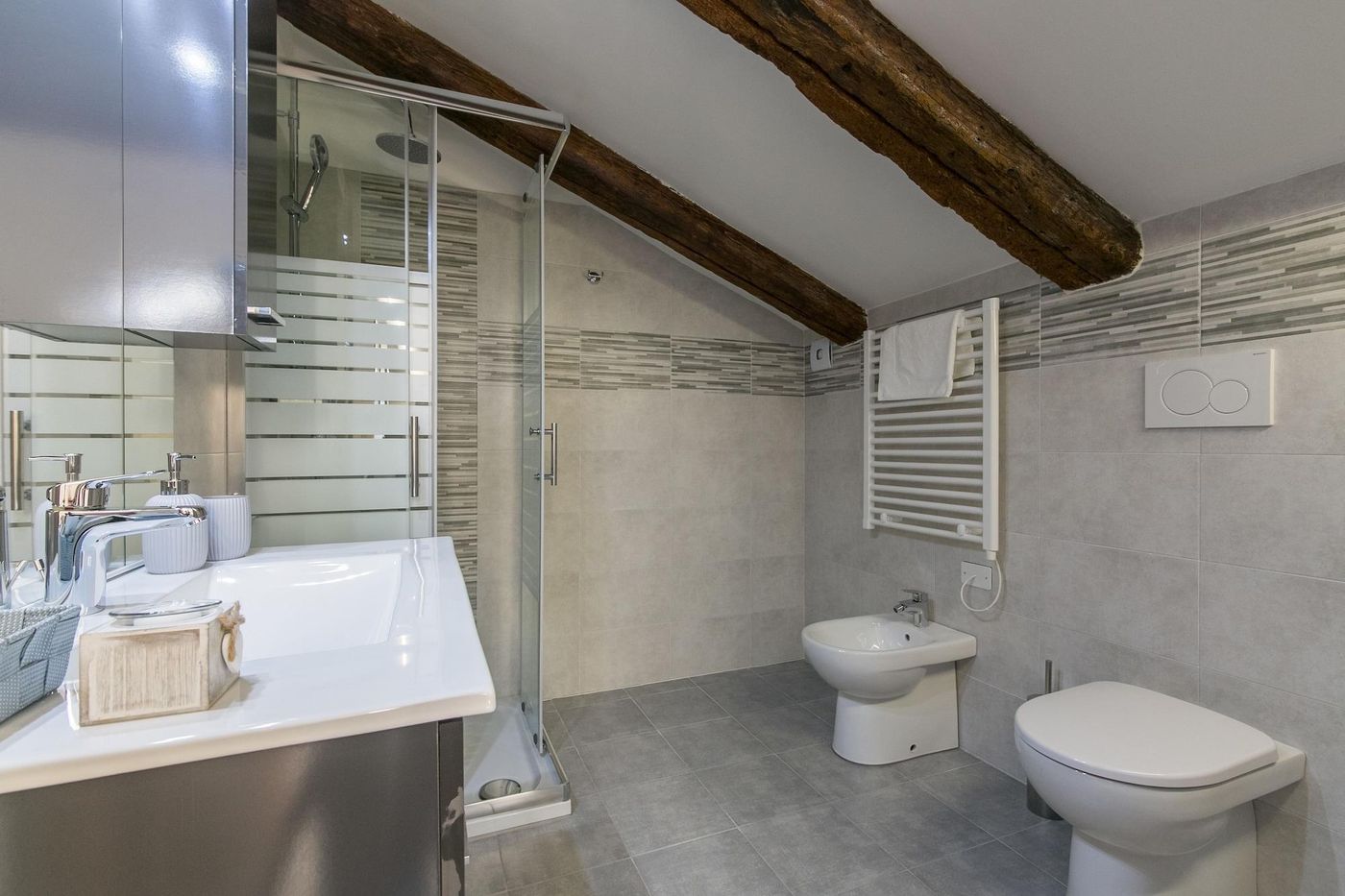 Red-Lion-Guest-House-Room-28