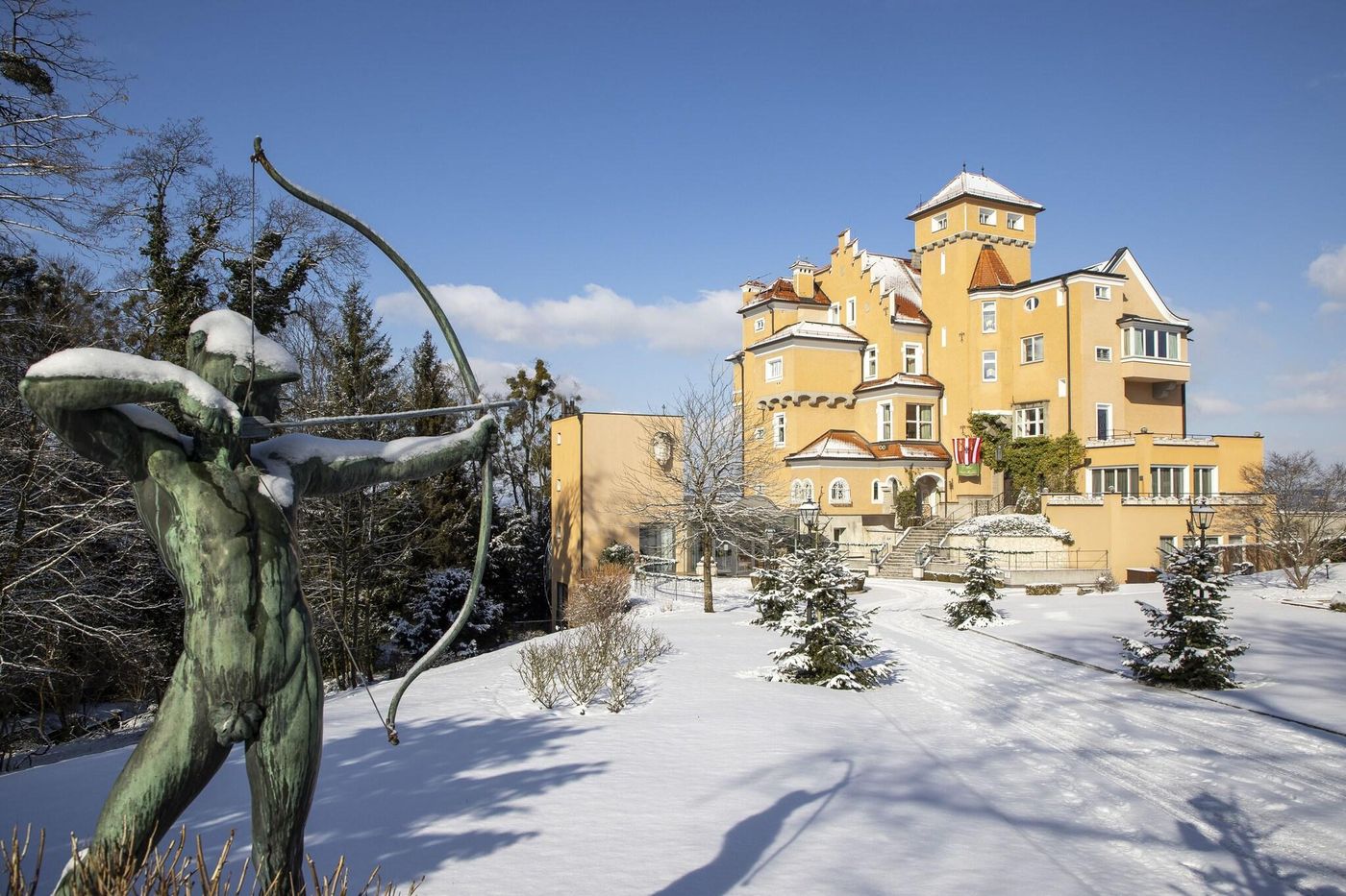 Schloss Mönchstein-Austria-Salzburg -General view-9