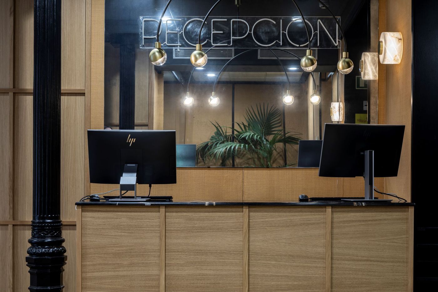 Petit-Palace-Preciados-Lobby-7