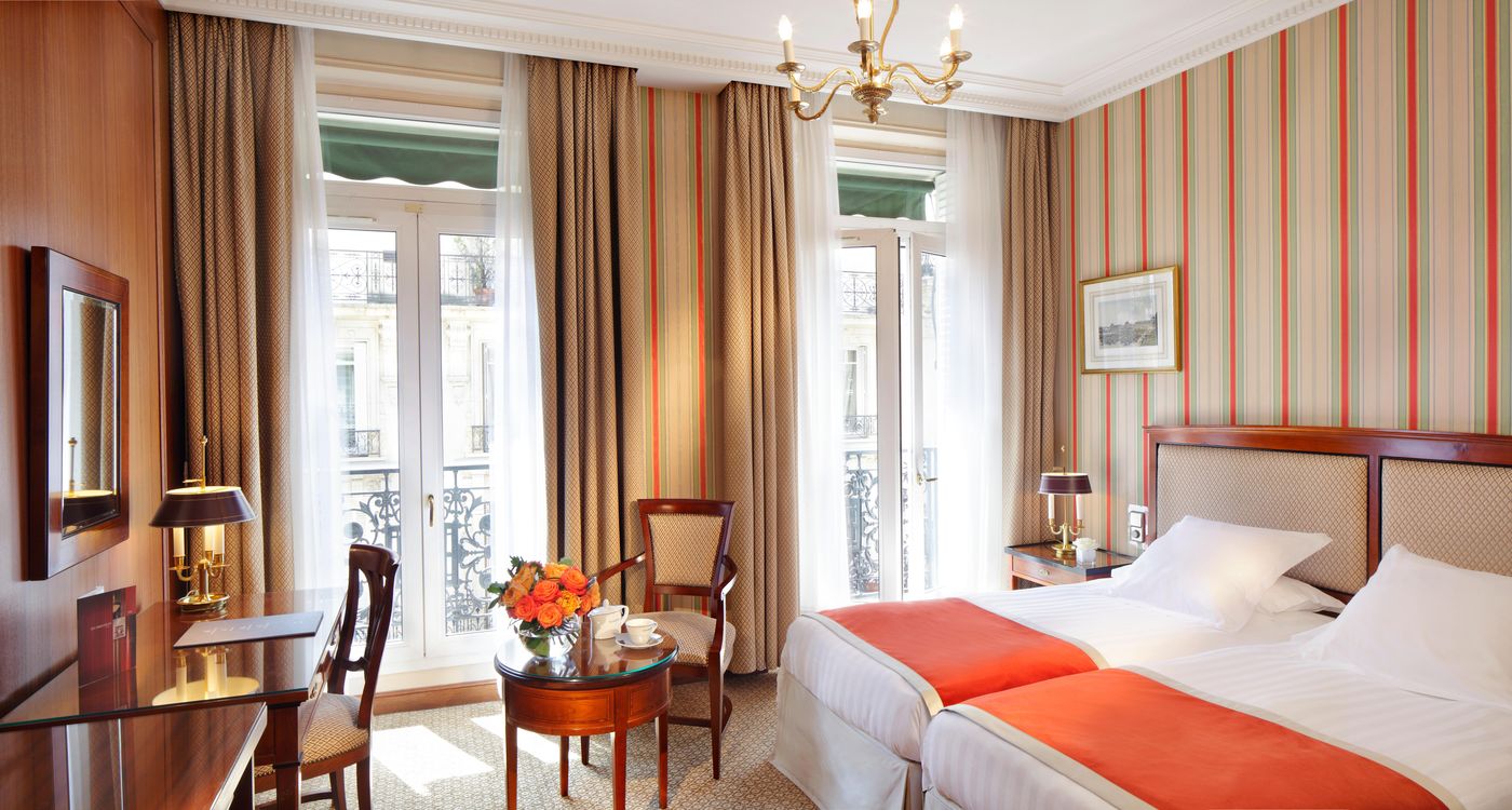 La-Demeure-Montaigne-Room-50