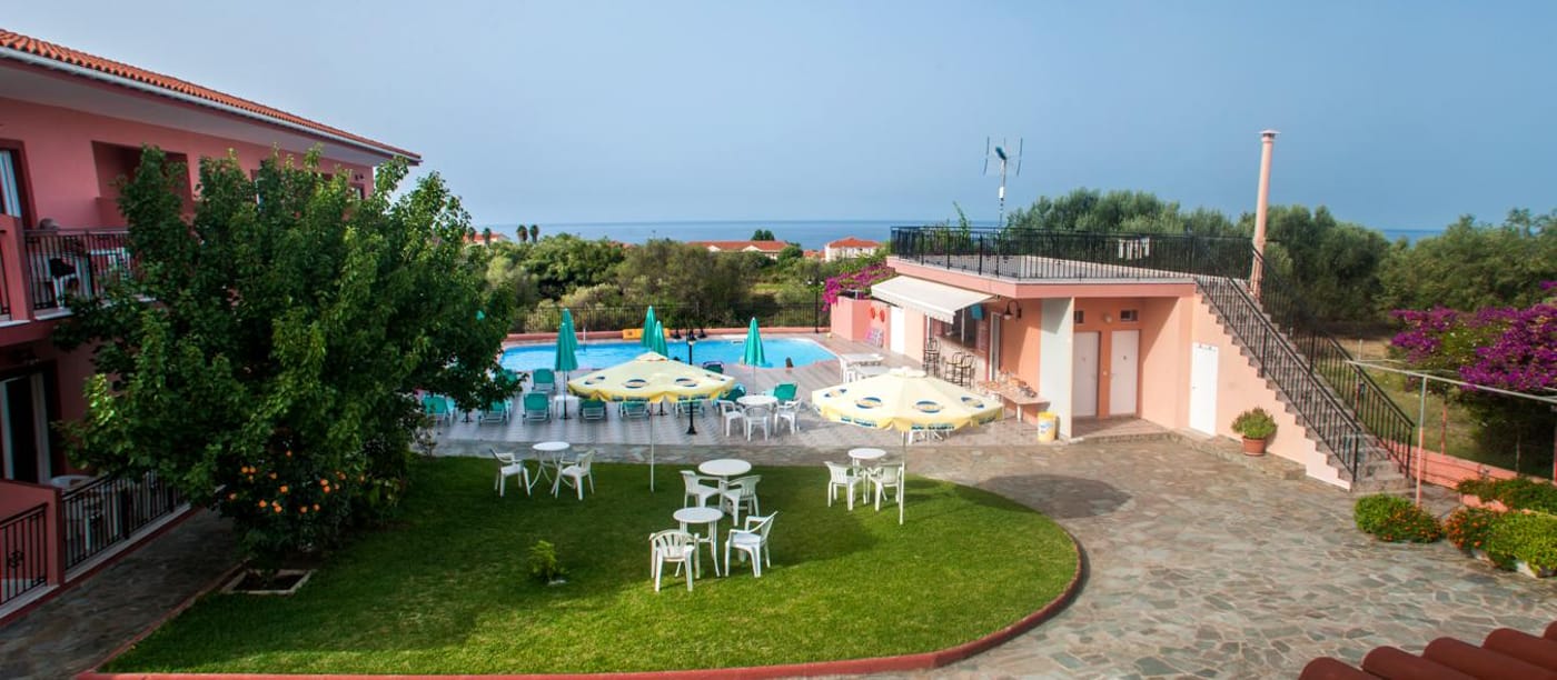 Paradise-Studios-Terrace-12