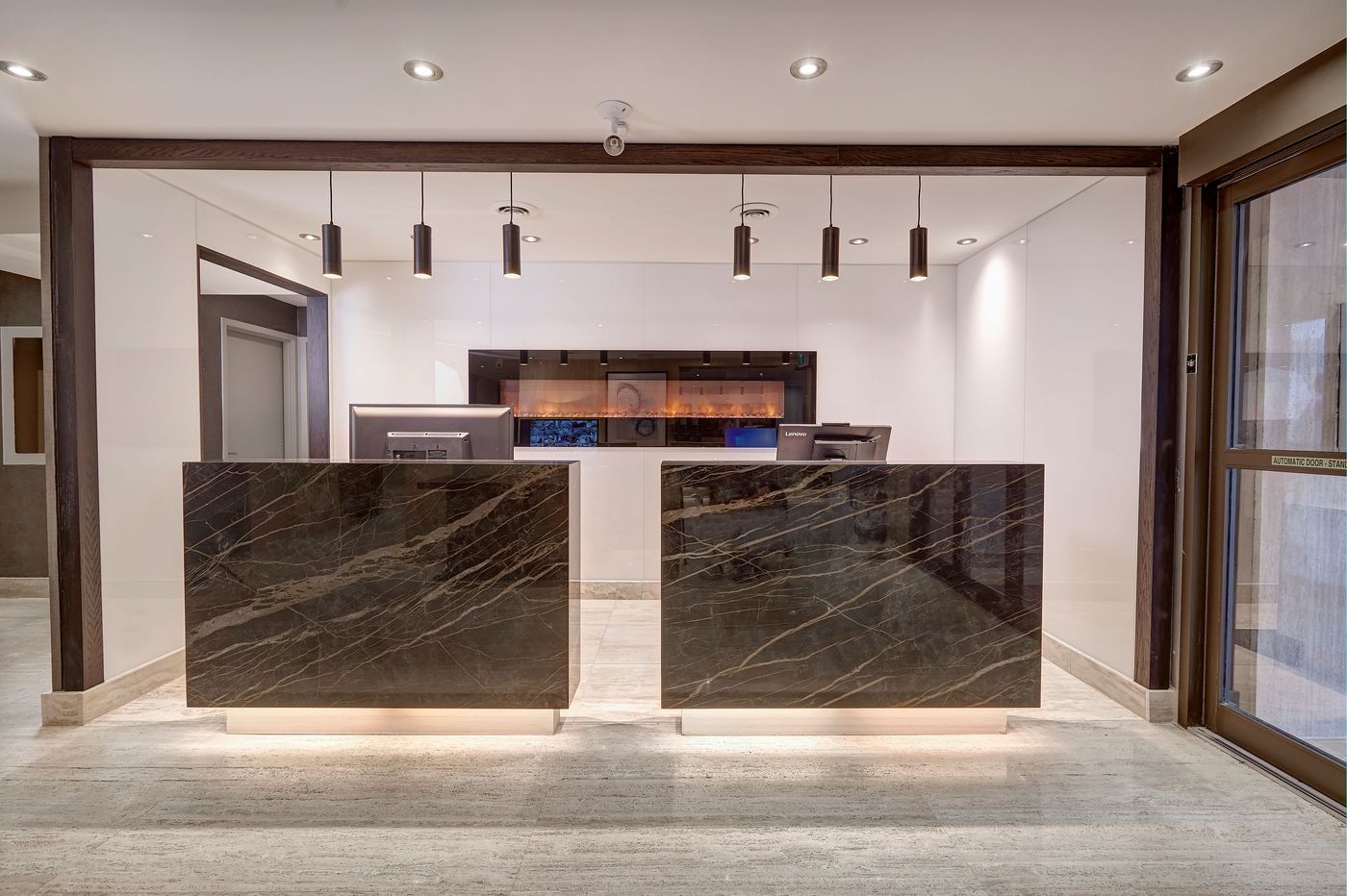 Town Inn Suites Toronto-Canada-Toronto-Lobby-1