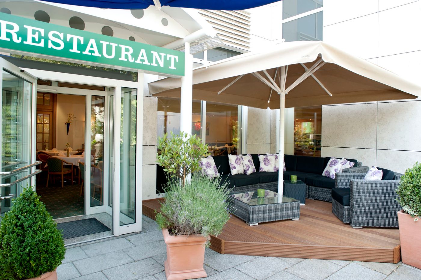 Holiday Inn Dusseldorf-Neuss - Germany - NEUSS - Terrace - 8