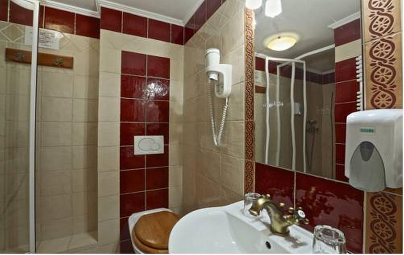 Cotton-House-Budapest-Room-47