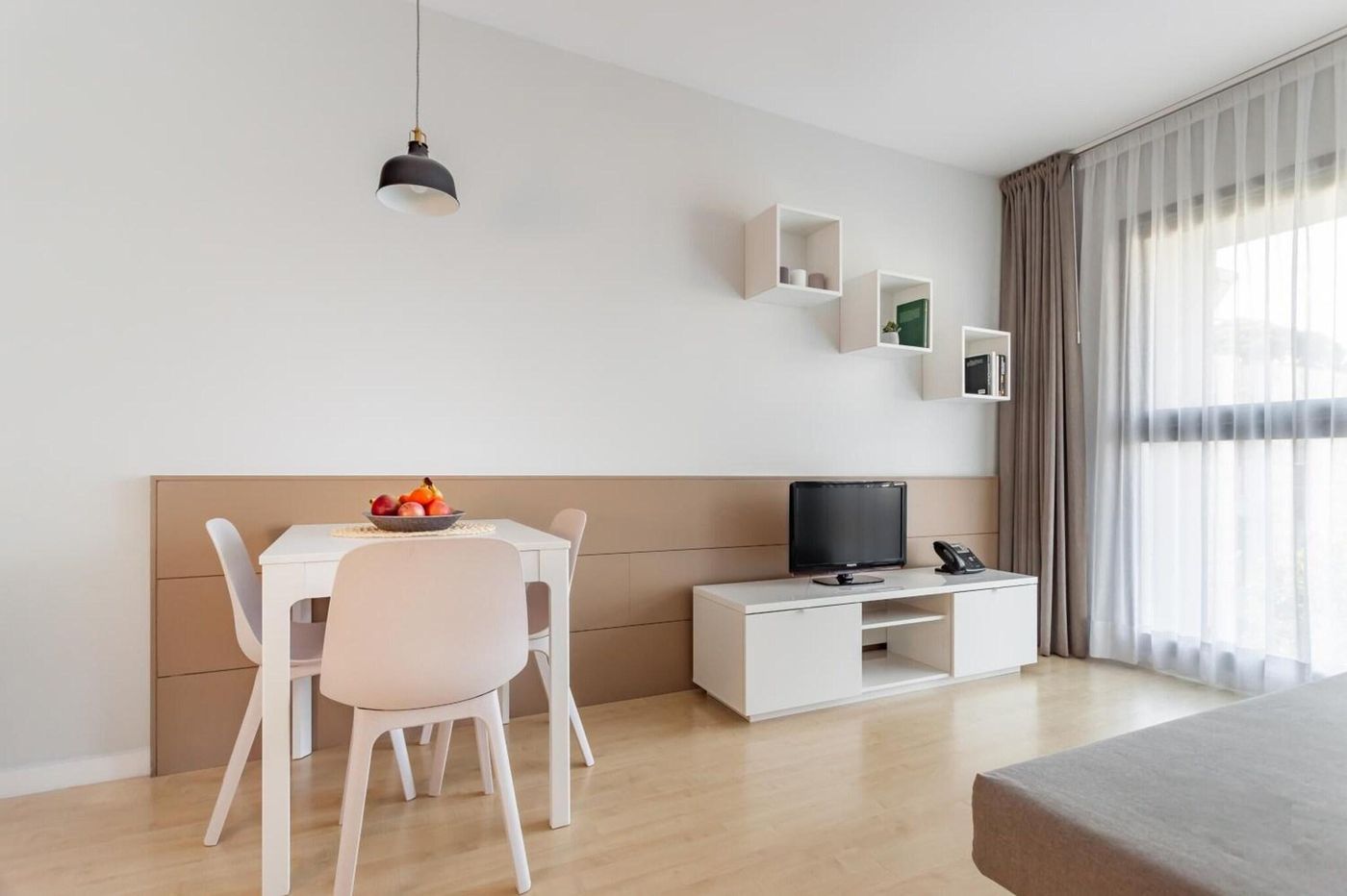 Royal-Marina-Gardens-Room-27