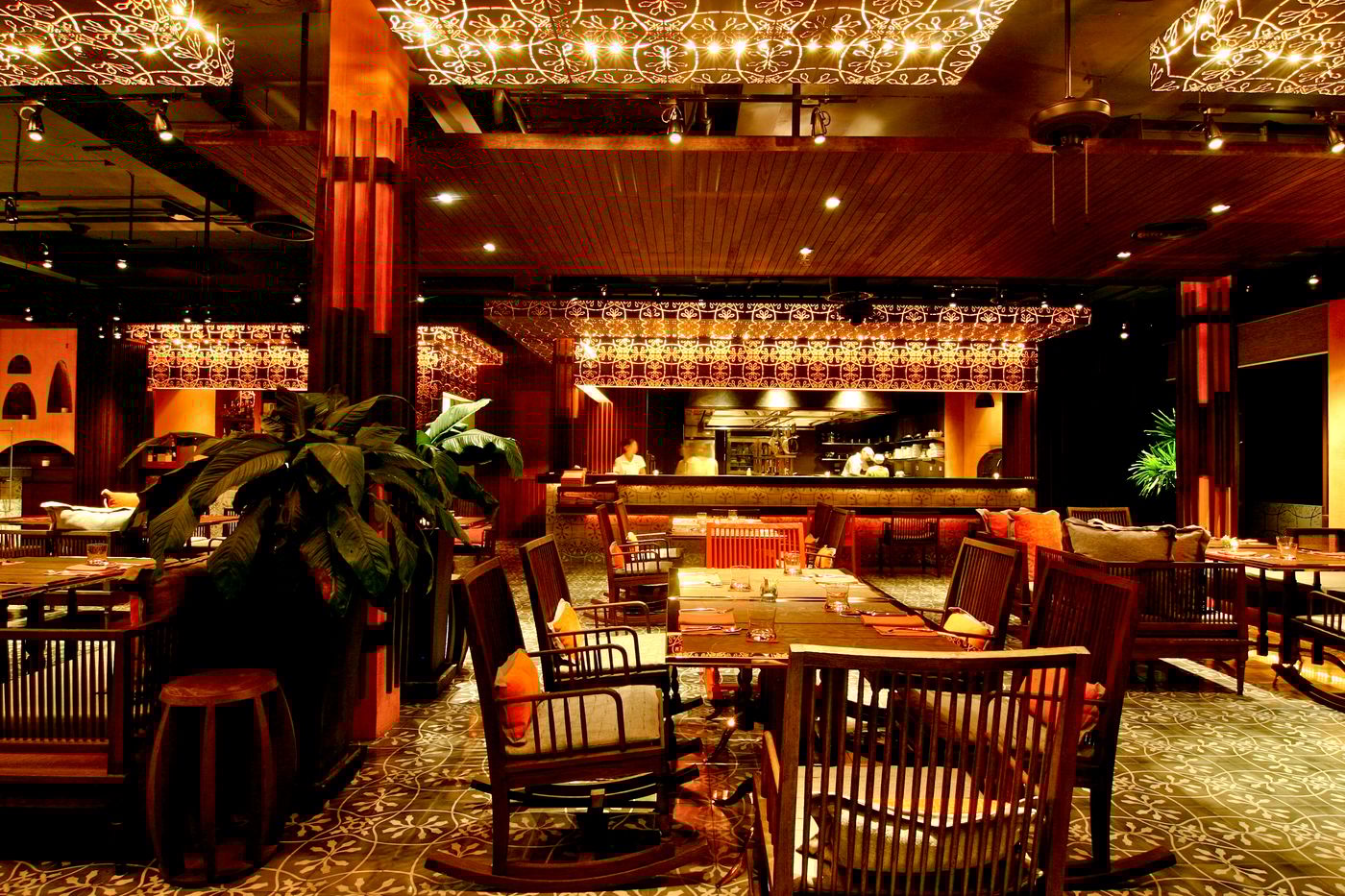 Sri-Panwa-Phuket-Luxury-Pool-Villa-Hotel-Restaurant-56