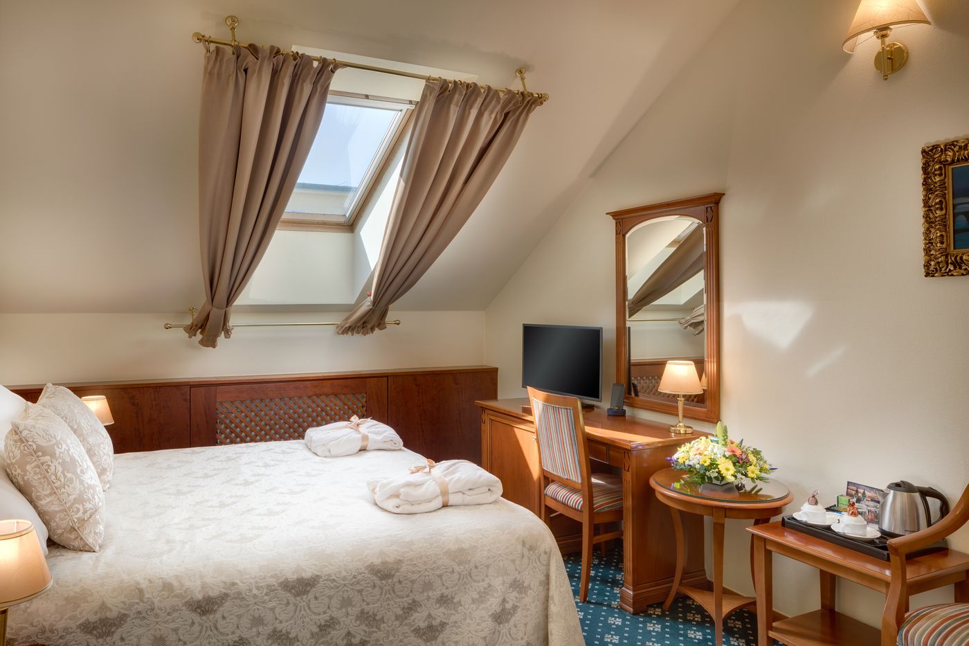 Boutique-Hotel-Seven-Days-Prague-Room-8