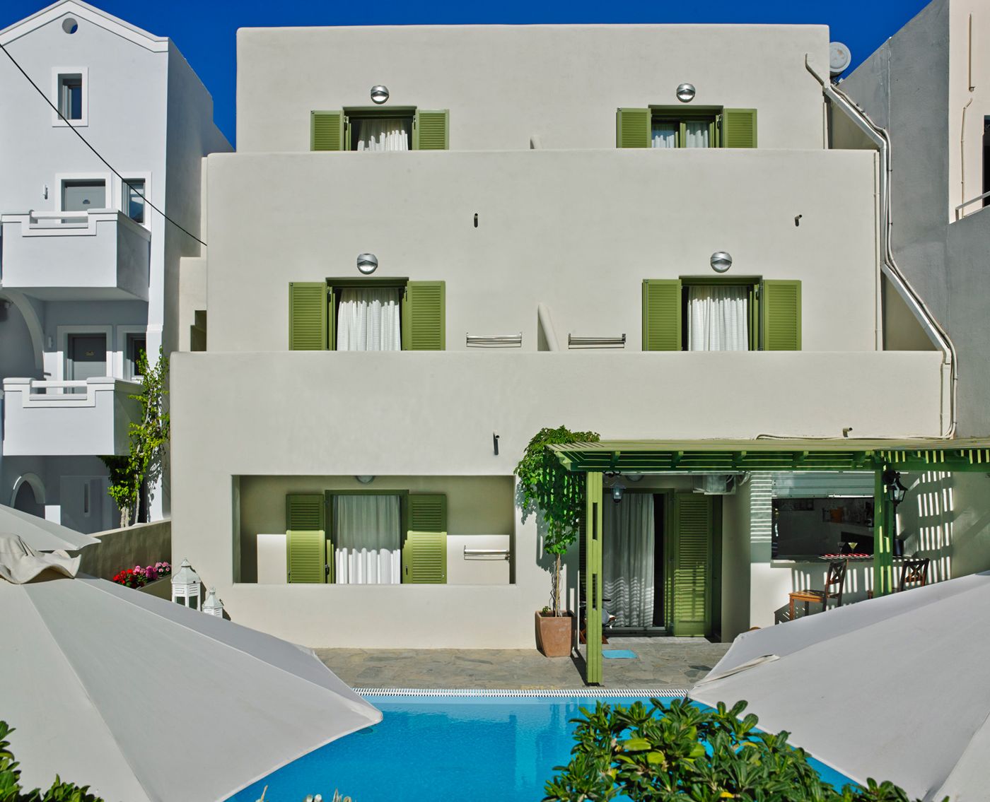 Studios Marios-Greece-KAMARI-General view-1