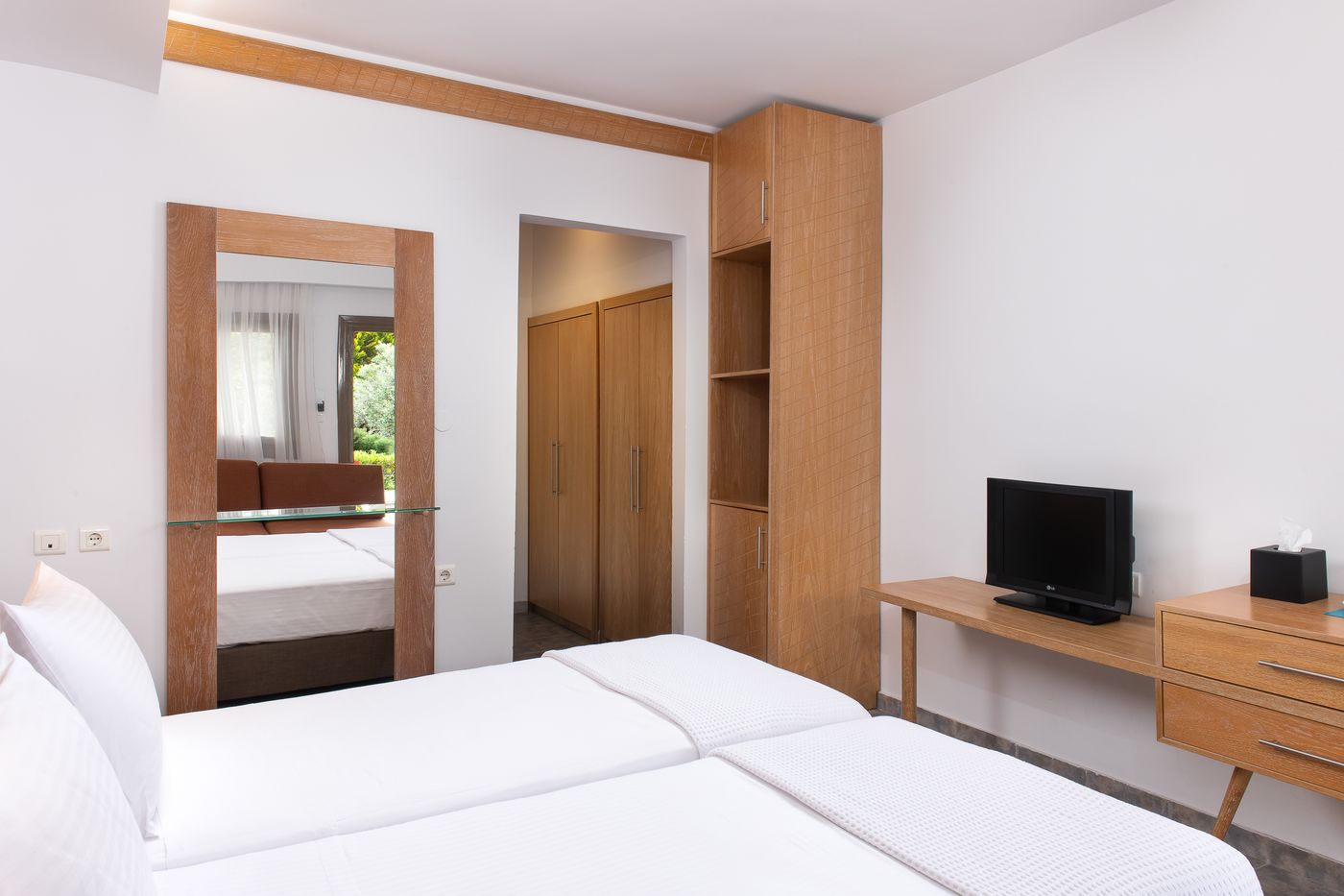 Alexandros-Palace-Hotel-Room-43