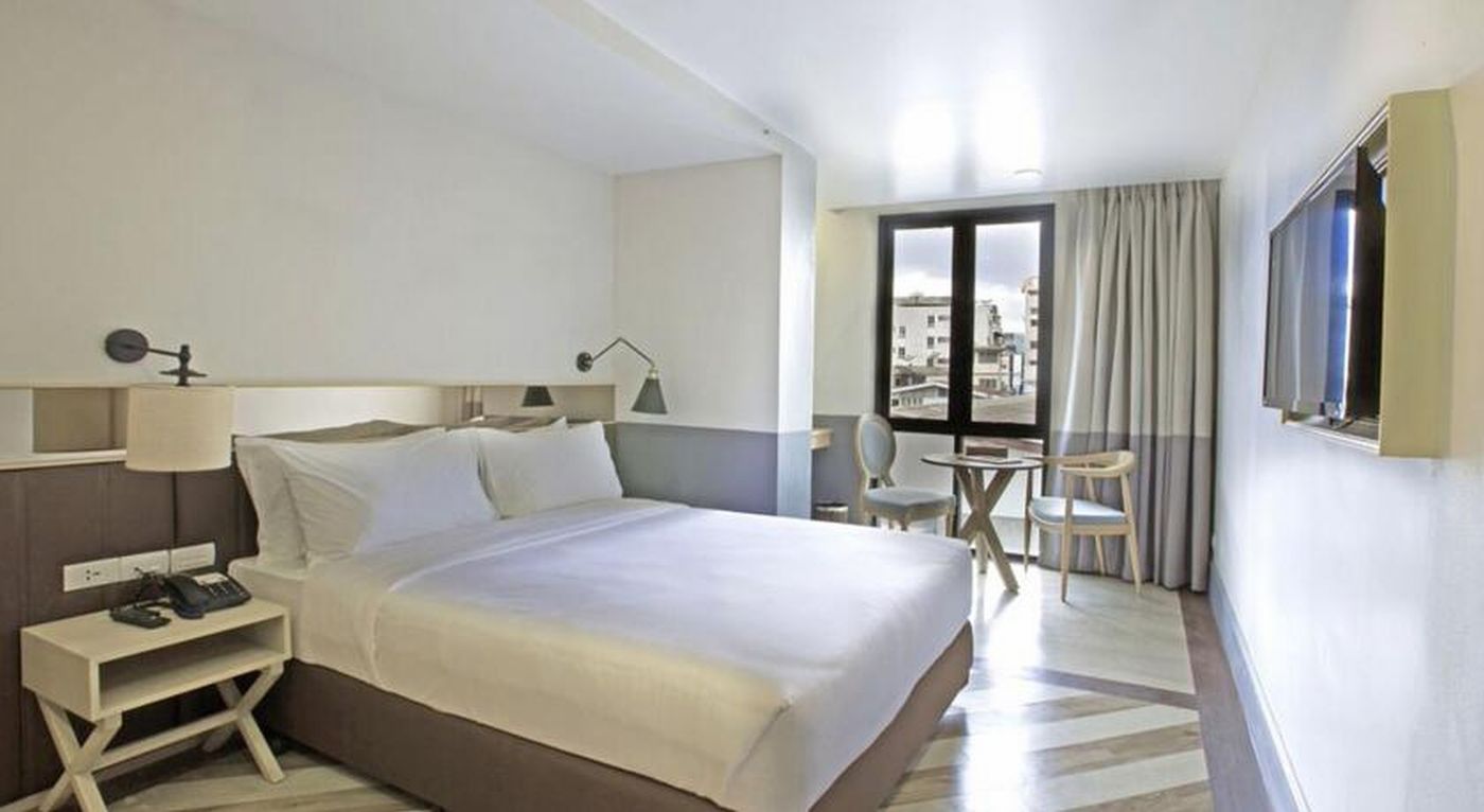 Vince-Hotel-Pratunam-Room-45