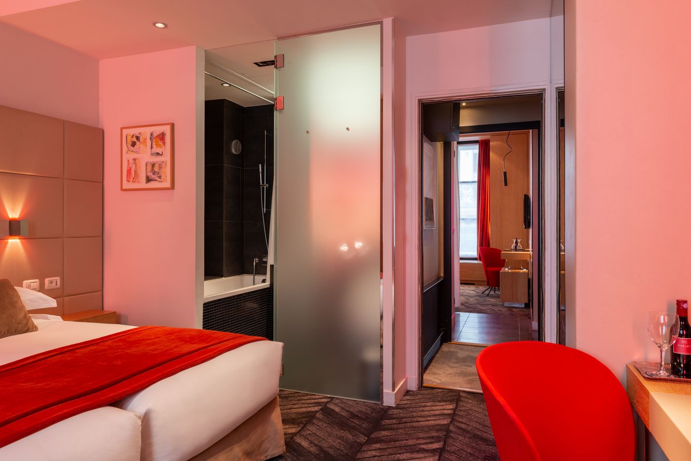 Hotel-Golden-Tulip-Opera-De-Noailles-Room-22