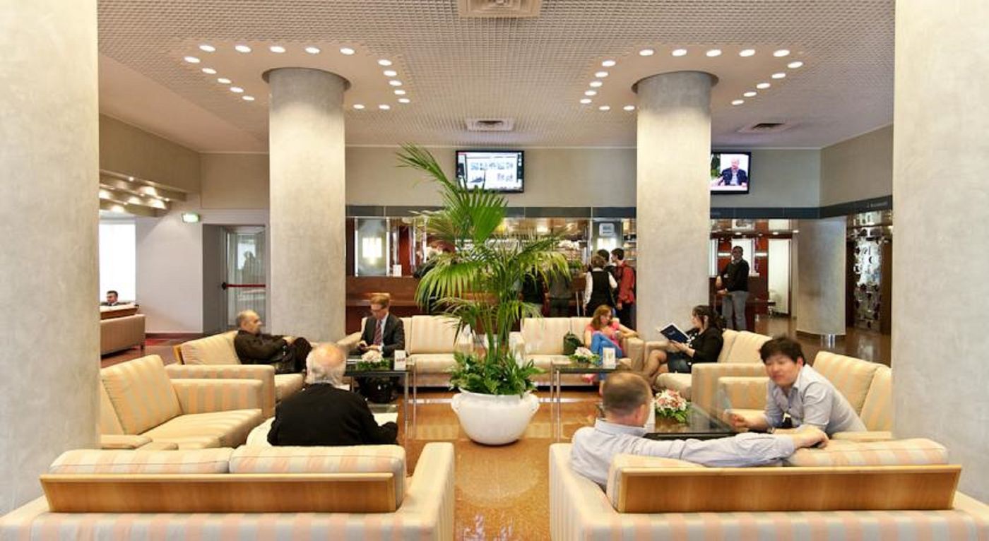 Michelangelo-Lobby-11