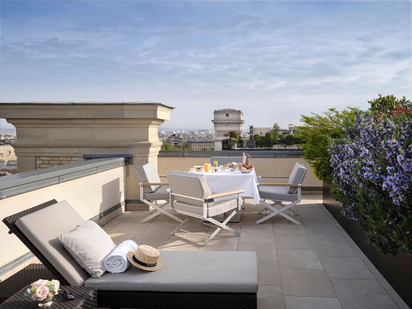 The-Peninsula-Paris-Room-85