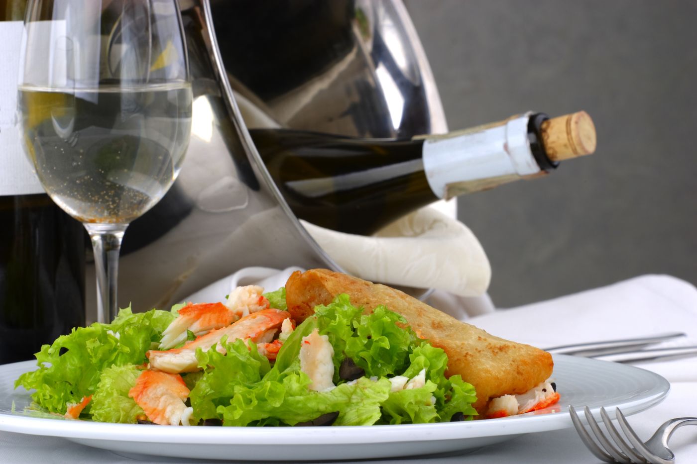 Aqua-Luxury-Suites-Bar-51