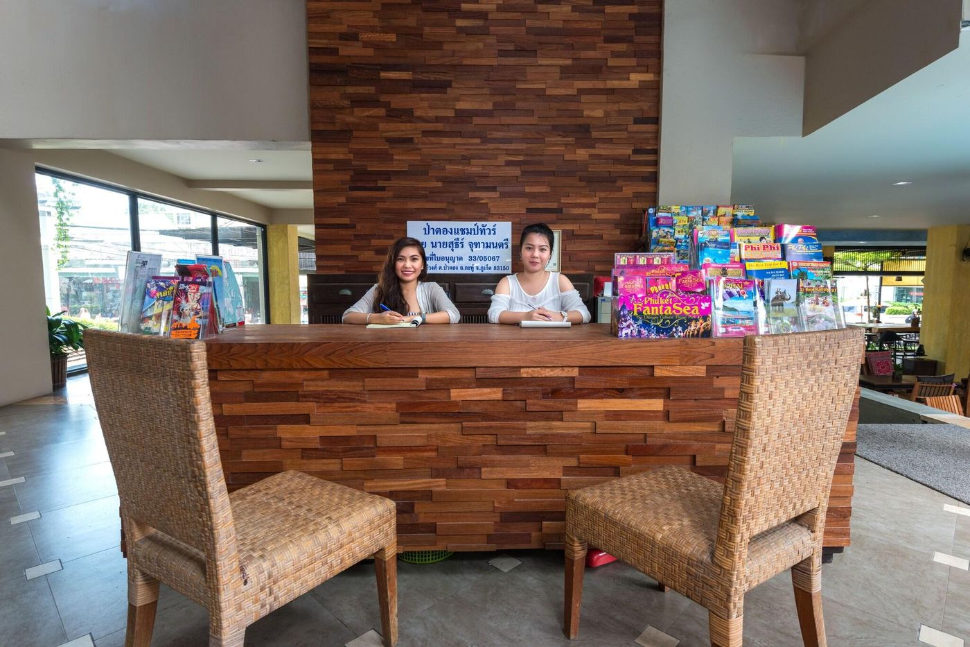 Baan-Laimai-Beach-Resort-Lobby-66