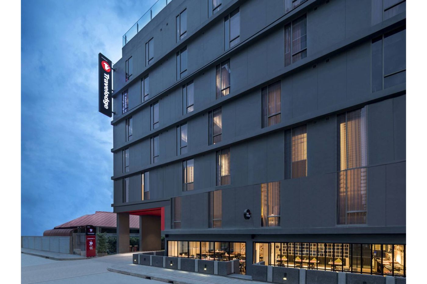 Travelodge-Sukhumvit-11-General-view-8