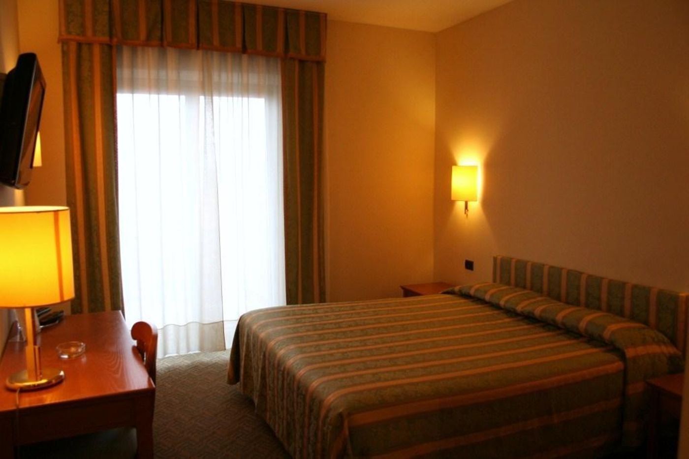 Savant-Italy-LAMEZIA TERME-Room-4