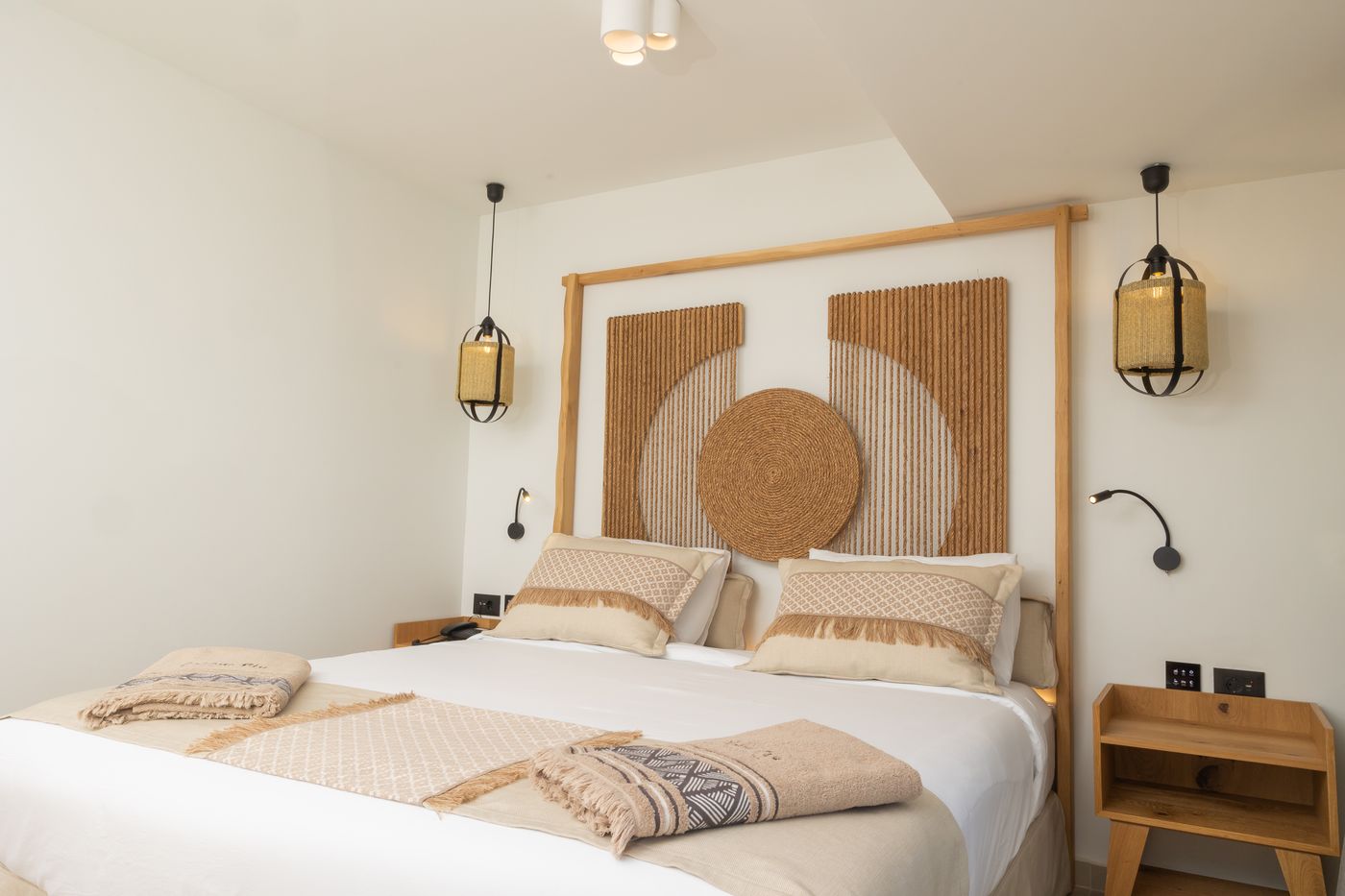 Cabana Blu Hotel & Suites 