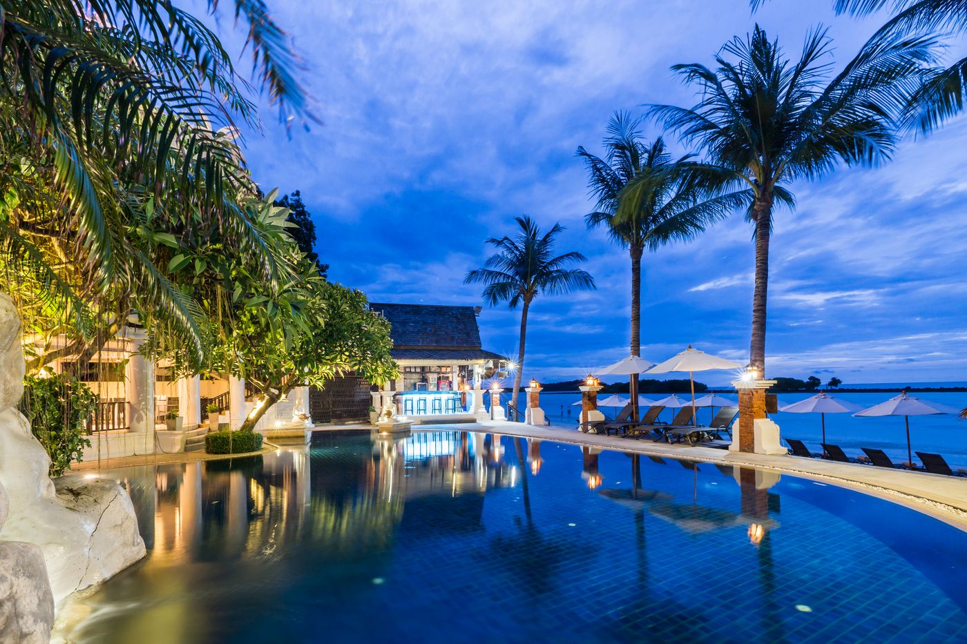 Dara-Samui-Beach-Resort---Adult-Only-Pool-5