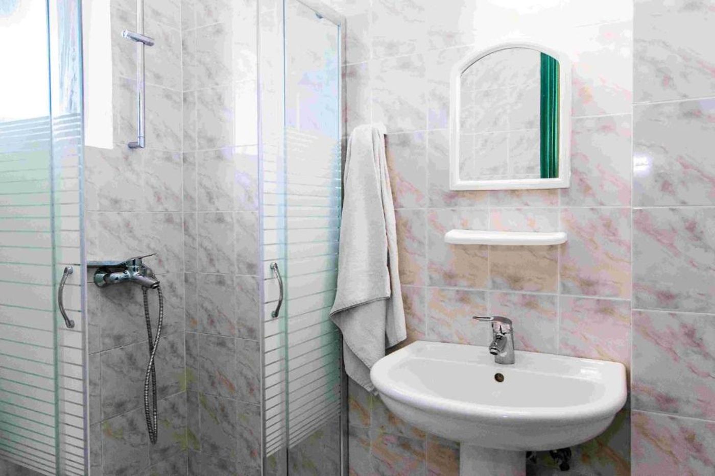 Savvas-De-Mar-Room-26