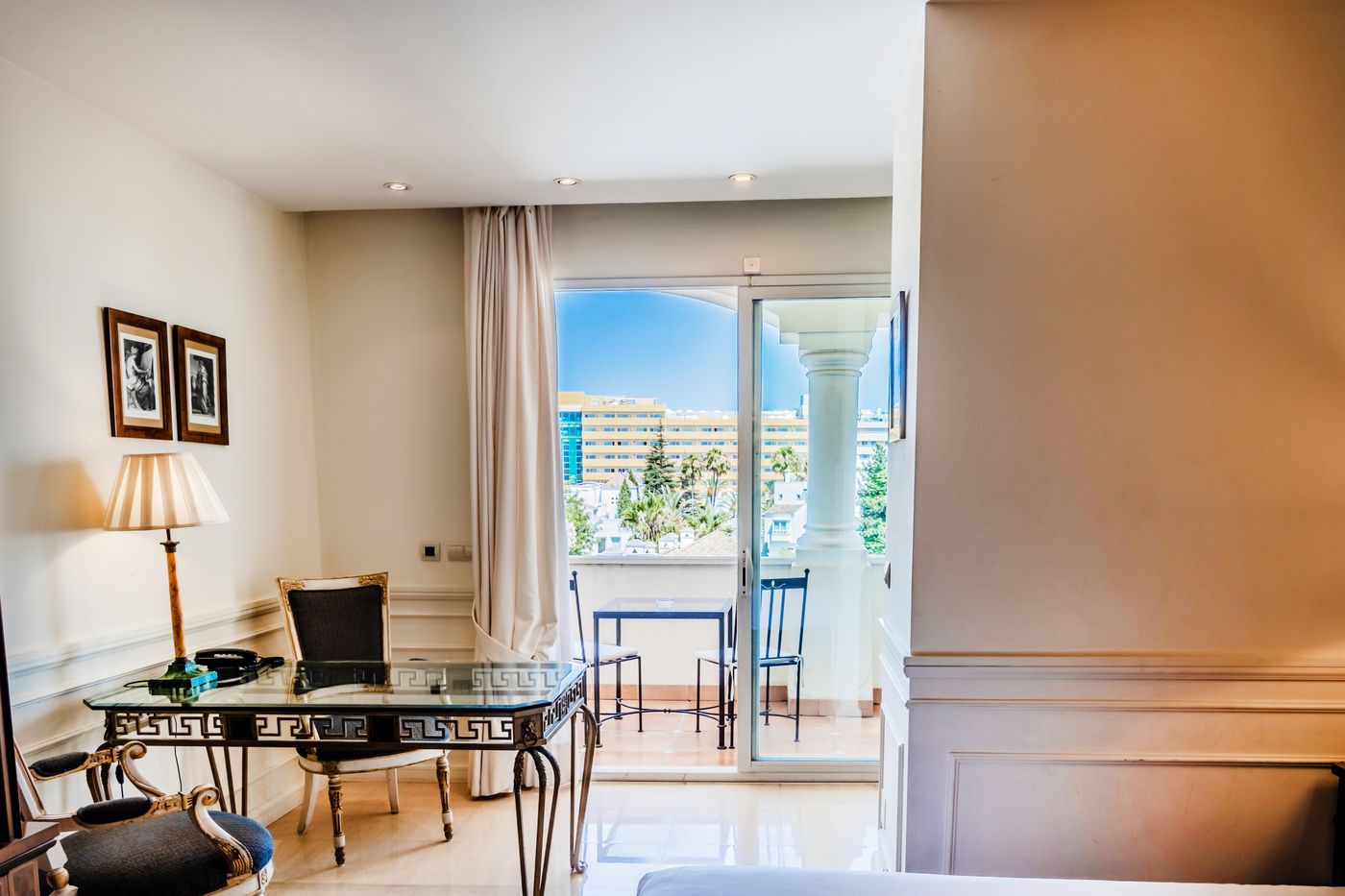 Guadalpin-Suit-Room-31