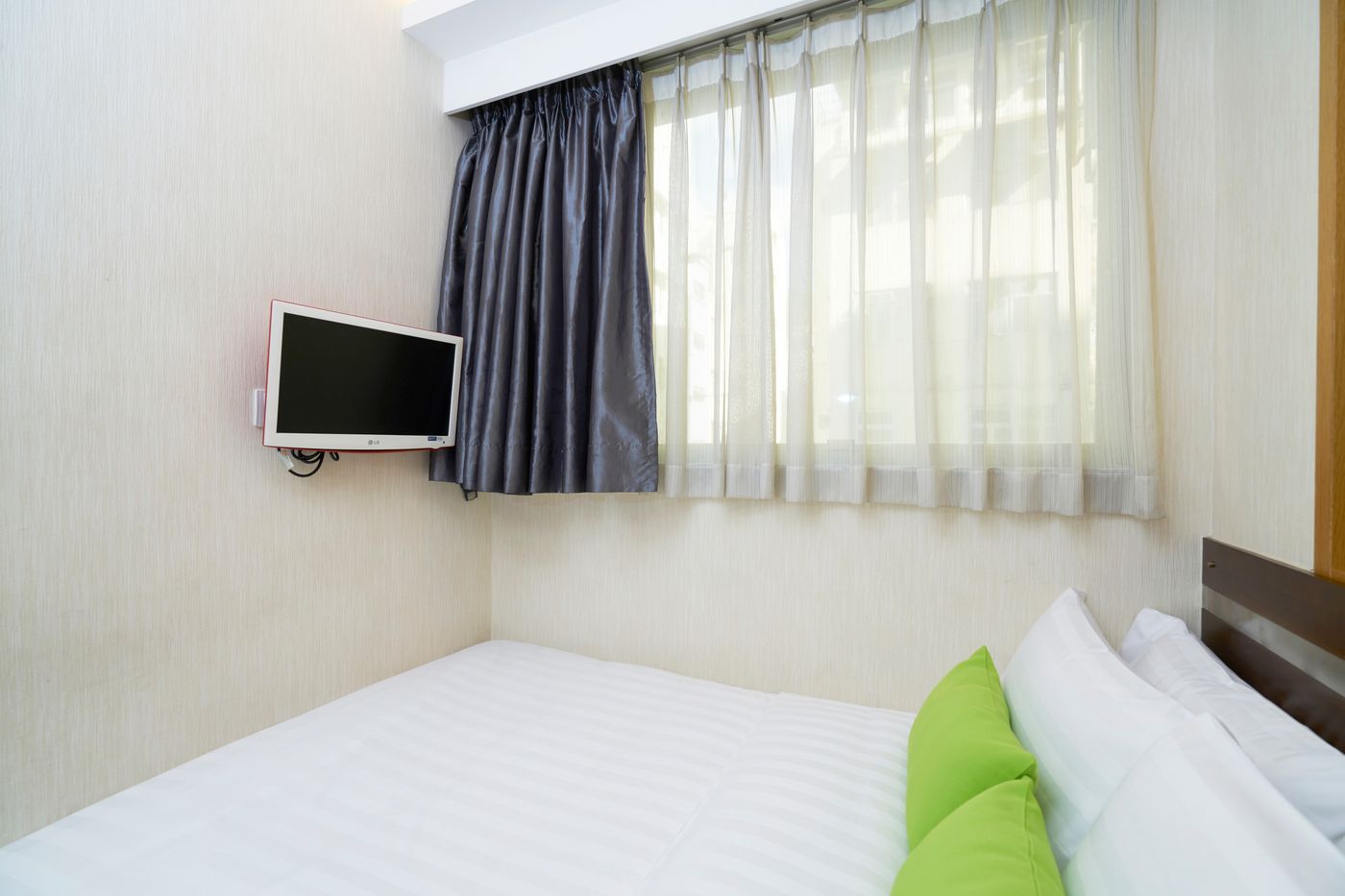 Pop Inn Mong Kok-Hong Kong – China-KOWLOON-Room-8