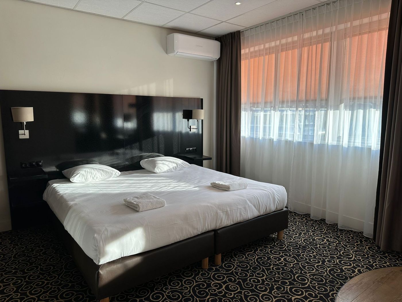 New-West-Inn-Room-19