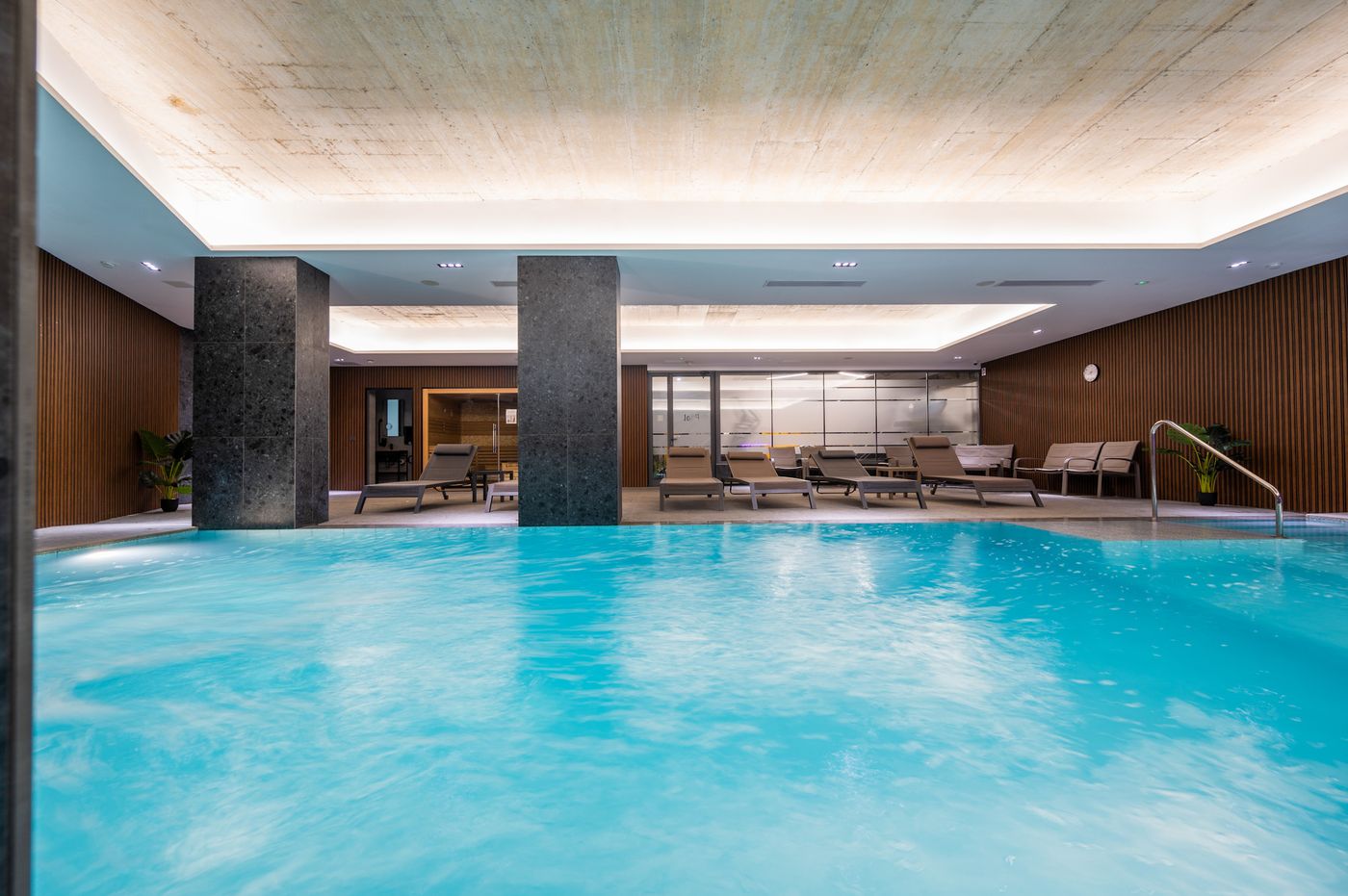 Grands-Suites-Hotel-Residences---Spa-Sports-and-Entertainment-80