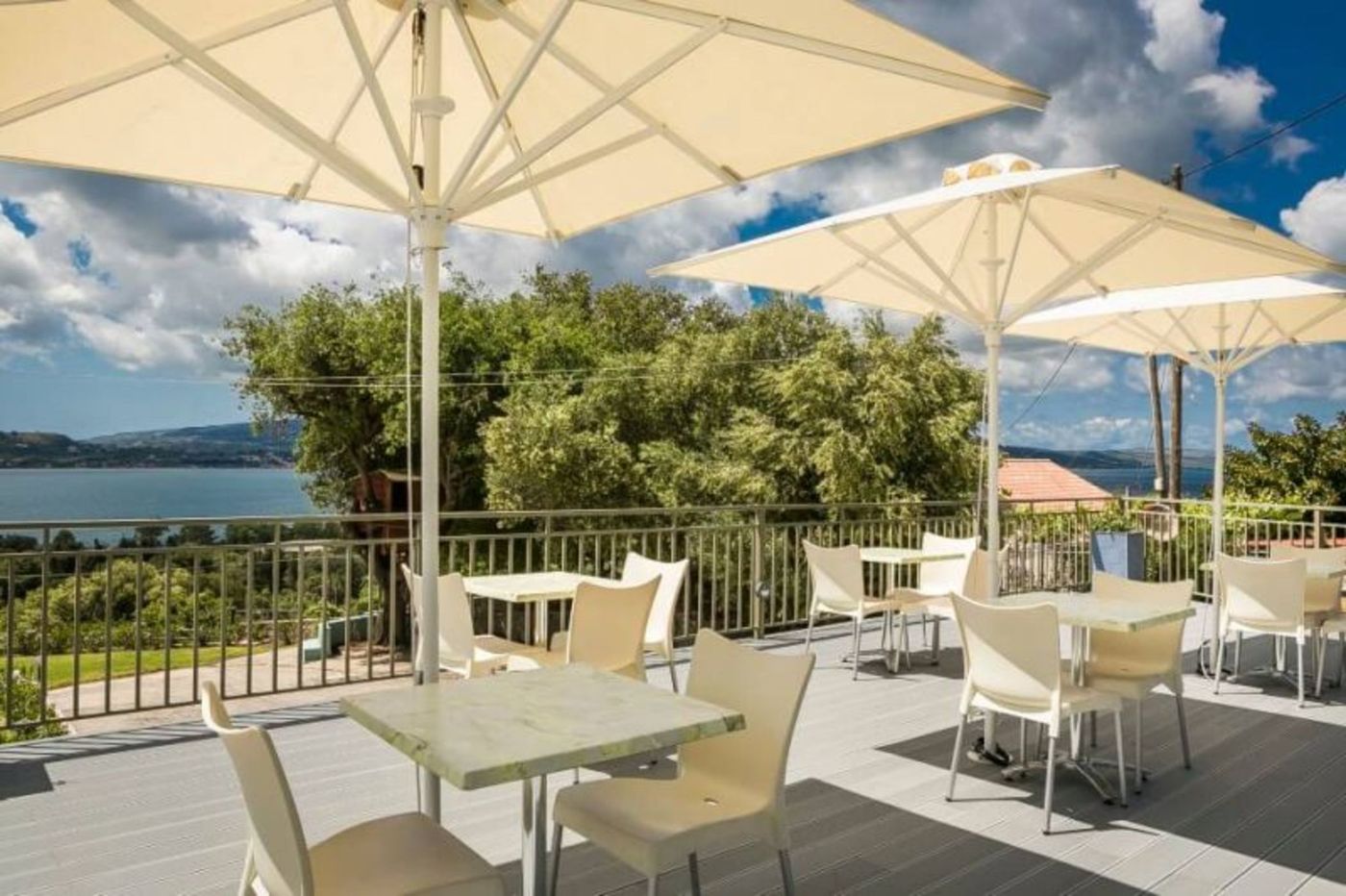 Panorama-Fanari-Studios---Apartments-Terrace-12