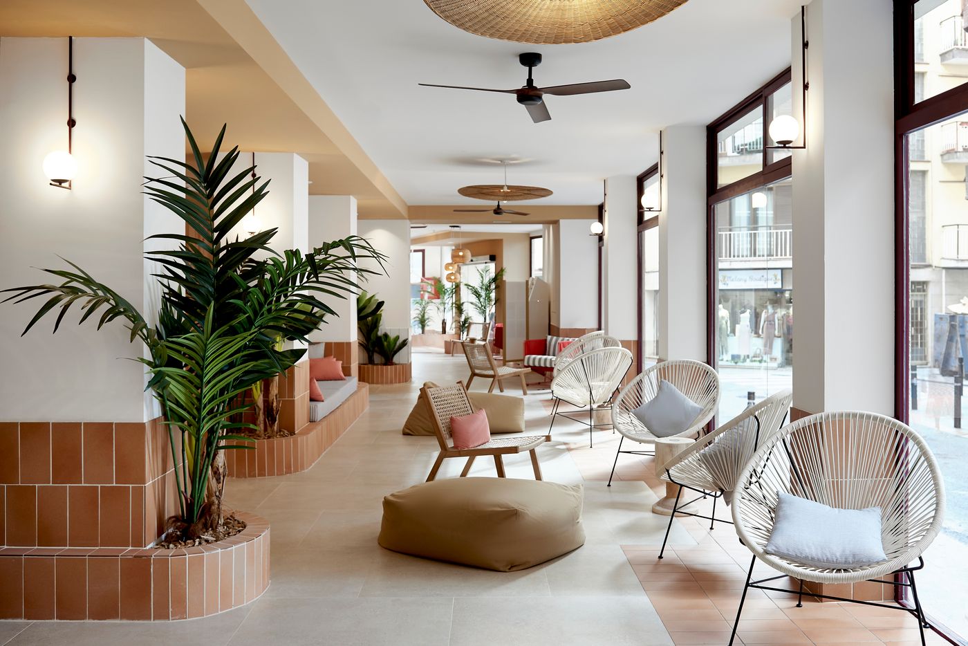 12.06.25 Tent Lloret de Mar