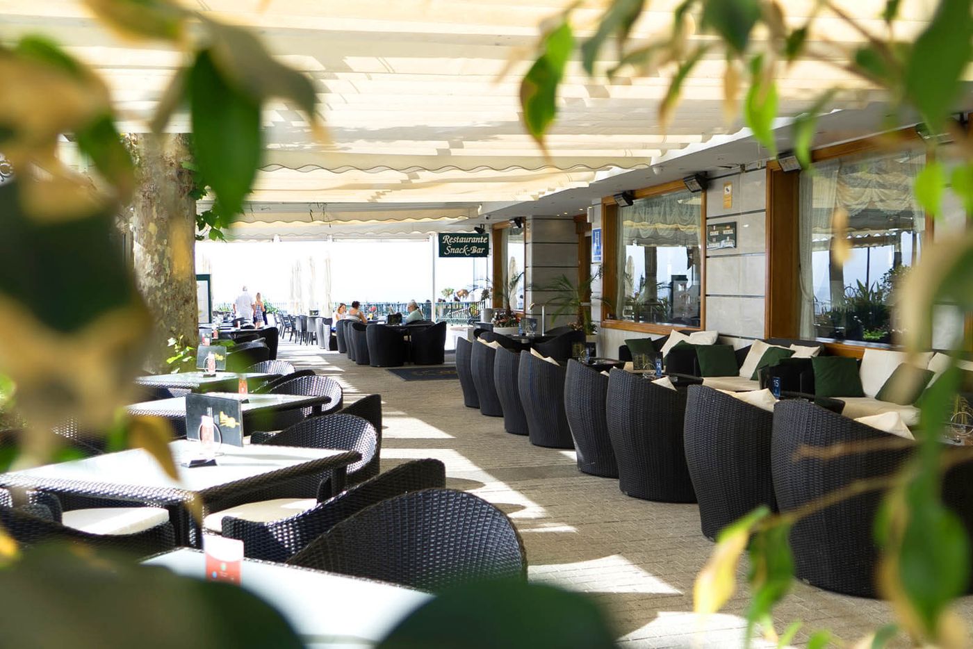 Balcon-de-Europa-Bar-12