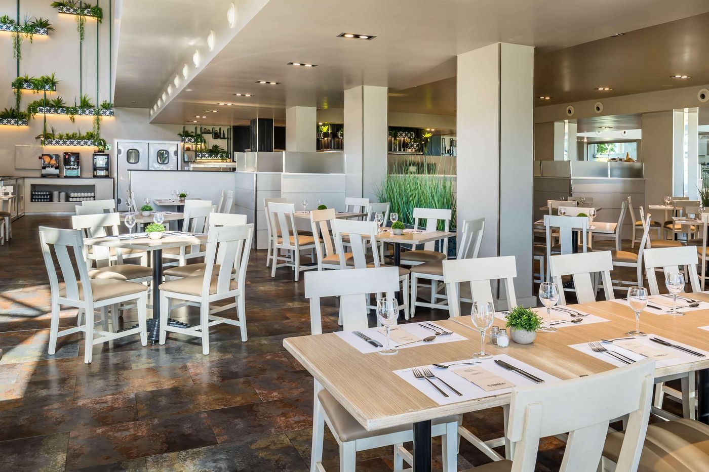 Barcelo-Costa-Ballena-Restaurant-35